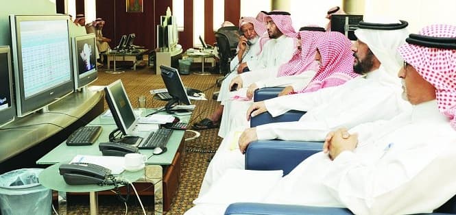 "اسمنت اليمامة" تختفي من كبار ملاك "اسمنت حائل" "والشثري يبيع في "اسمنت تبوك" والمتطورة" و"المهيدب"