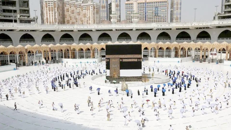مدير «الصحة العالمية»: السعودية اتخذت تدابير قوية لإعادة فتح أداء العمرة خلال "كورونا"